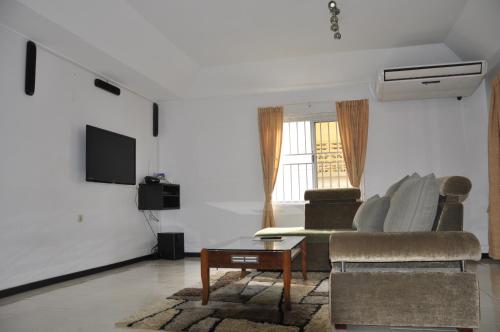 Three-Bedroom Apartment image 10