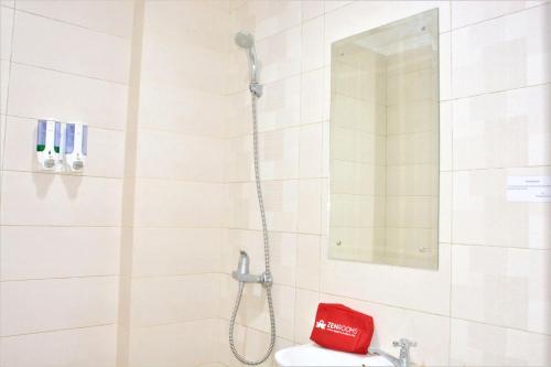 ZEN Rooms Basic Pegangsaan Kelapa Gading Jakarta