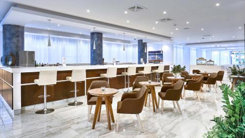 Gaia Sun N Blue Hotel - image 5
