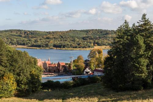 Schlosshotel Ralswiek - image 4