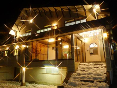 Lodge Tsubaki - Accommodation - Otari