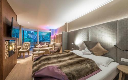 room detail thumbnail 0