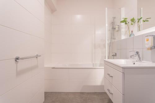 Two-Bedroom Apartment with mezzanine image 4