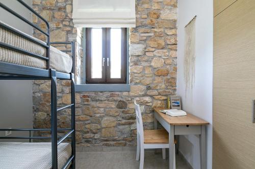 Syra Suites - image 11