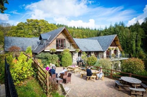 Canada Lodge and Lake Hotel de charme Peterston-super-Ely