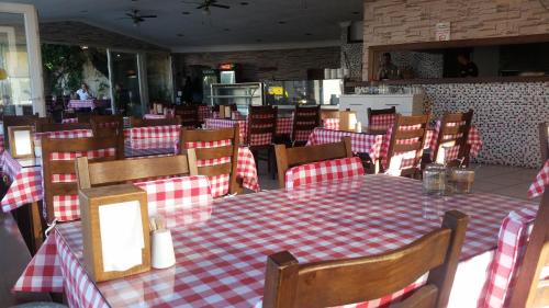 Restaurant, Camlikosk Apart Hotel in Eskicesme