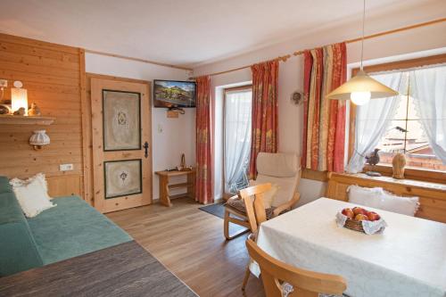 豪斯阿曼旅館 (Haus Amann) in 柏瓦格