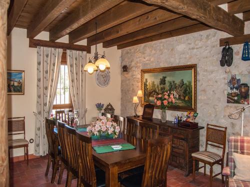 Koplietošanas atpūtas telpa ar TV, La Fuente del Pinar in Cantalejo