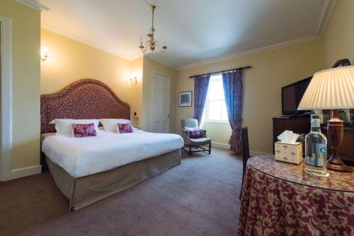 Cavens Country House - main image