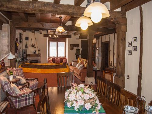 Koplietošanas atpūtas telpa ar TV, La Fuente del Pinar in Cantalejo