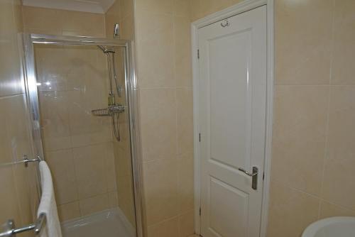 Dovedale Hotel and Restaurant - image 12