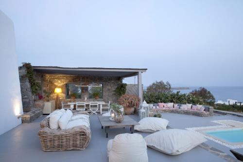 กิจกรรม, Alfa Luxury Villas in เกาะเพรอส