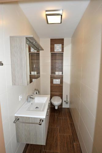 Sunshine Apartments - Great Mountain View - image 13