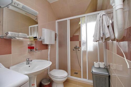 Deluxe Apartment image 7