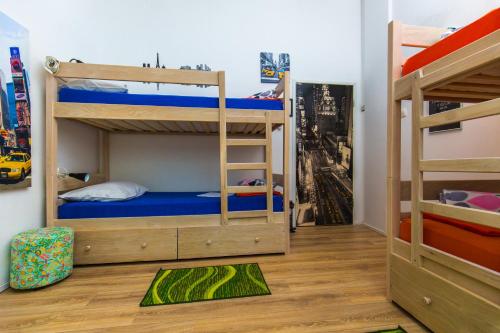 Bed in 4-Bed Mixed Dormitory Room 1