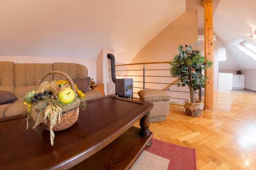 Apartment Oreskovic - image 12