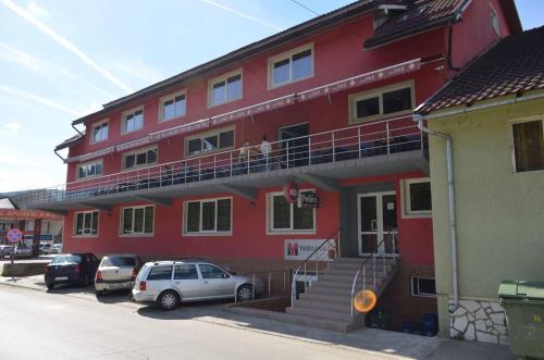 Hotel Yax - main image