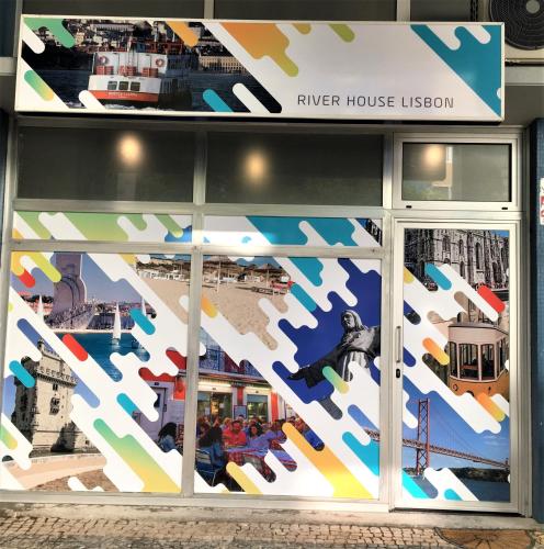  River House Lisbon in Almada