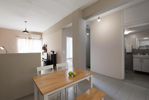Central Luxury Apartment 3