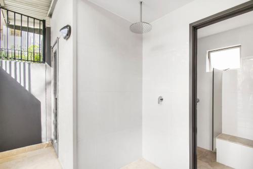 努萨法语区曼特拉酒店