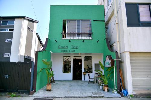 Good Trip Hostel & Bar