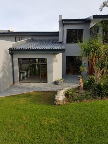 Exterior view, Riverview Guesthouse East London in Beacon Bay