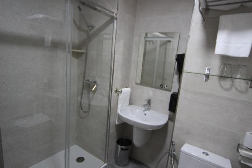Hostal Roma - image 7