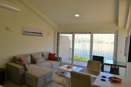 Friends' apartments