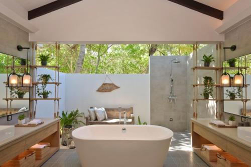 Beach Pool Villa image 7