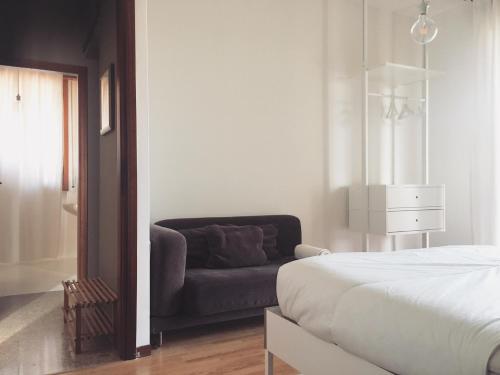Sunny family apartment in villa - HUMANITAS FORUM IEO - Apartment - Pieve Emanuele
