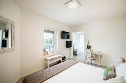 Riviera Carducci Rooms 2