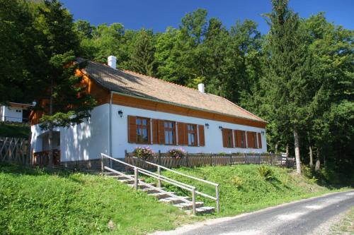 Keresztkúti Erdei Pihenőhely - Apartment - Kőszeg