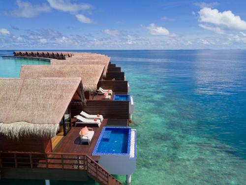 Reef Pool Water Villa image 6