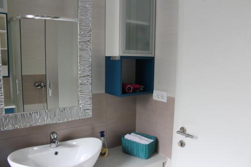 Apartment Orchid House - image 13
