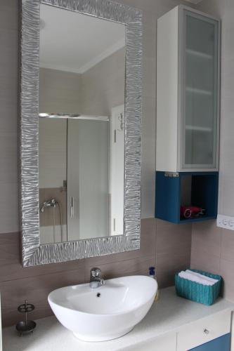 Apartment Orchid House - image 8