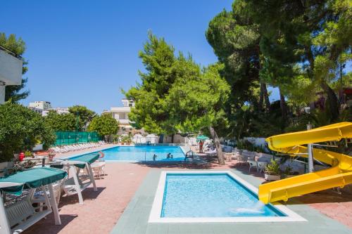 Úszómedence, Hotel Mediterraneo in Vieste