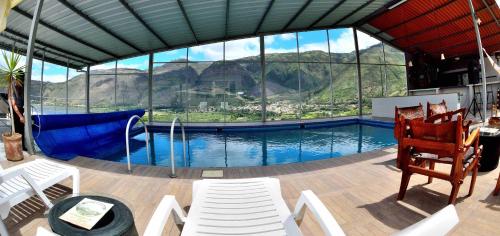 Swimming pool, El Balcon de los Reyes in Ibarra