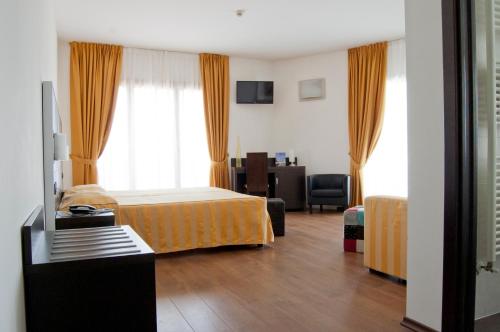 Suite, terrace