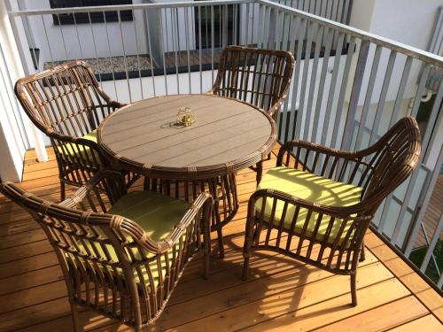 Deluxe Apartment with Balcony (Neulinggasse 6) image 10