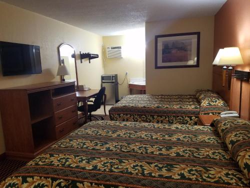 2 queen beds