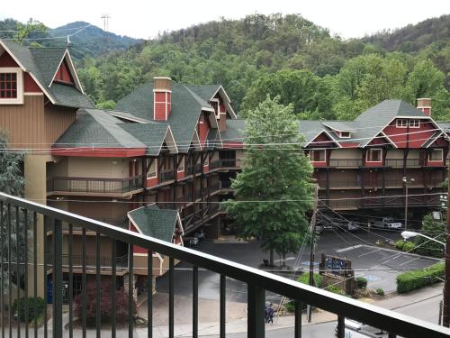 Downtown Gatlinburg Apartment