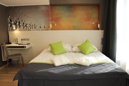 Standard Room with Waterpark and Gym Access image 3