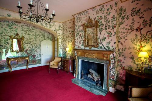Donnington Grove - image 4