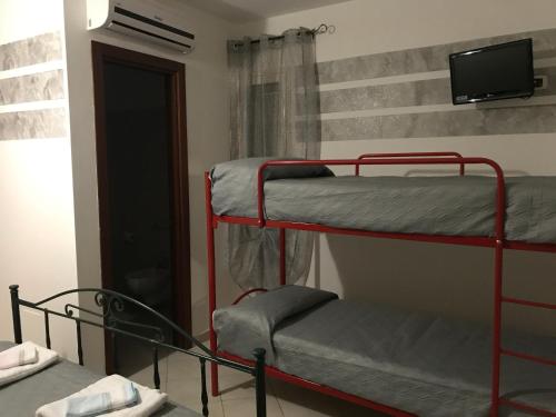 Double or Twin Room image 7