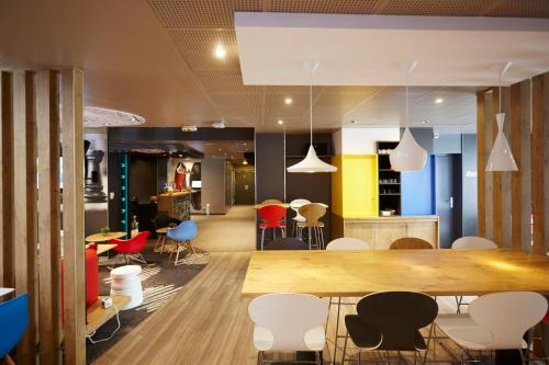 餐厅, 宝度酒店 (Hotel Baudouin) in 华伦西尼斯