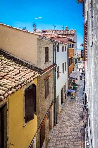 Apartment Festina Lente