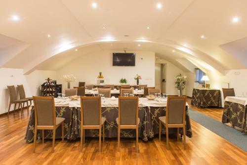 מסעדה, Royal Hotel in קוסנזה