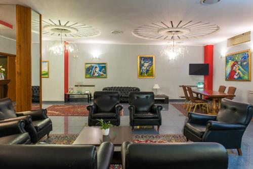 לובי, Royal Hotel in קוסנזה