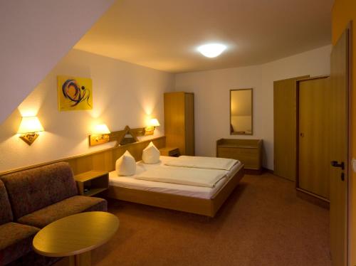 2 twin beds