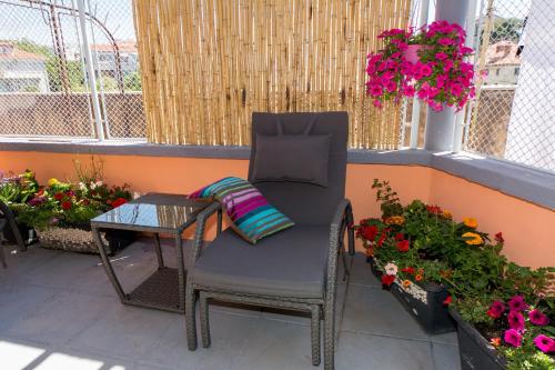 Studio apartment Agava with terrace near Old Town 1